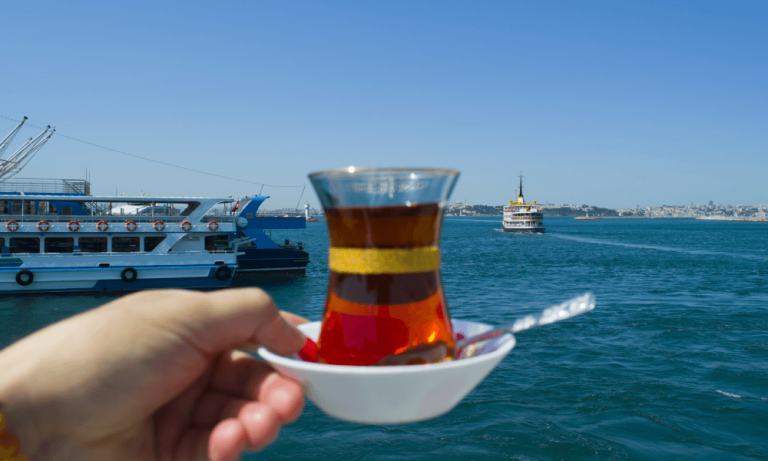 Bosphorus-Cruise-Tour-With-Breakfast